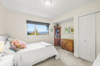 5219 Headland Drive